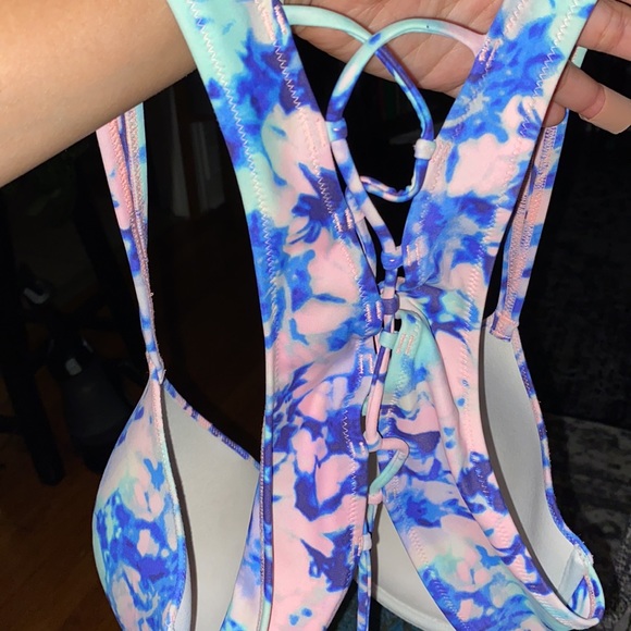 PINK Victoria Secret Bikini Top (worn once, very good condition) - Picture 5 of 6